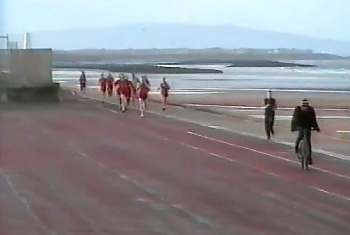 Carl Hampson leads from the chasing pack