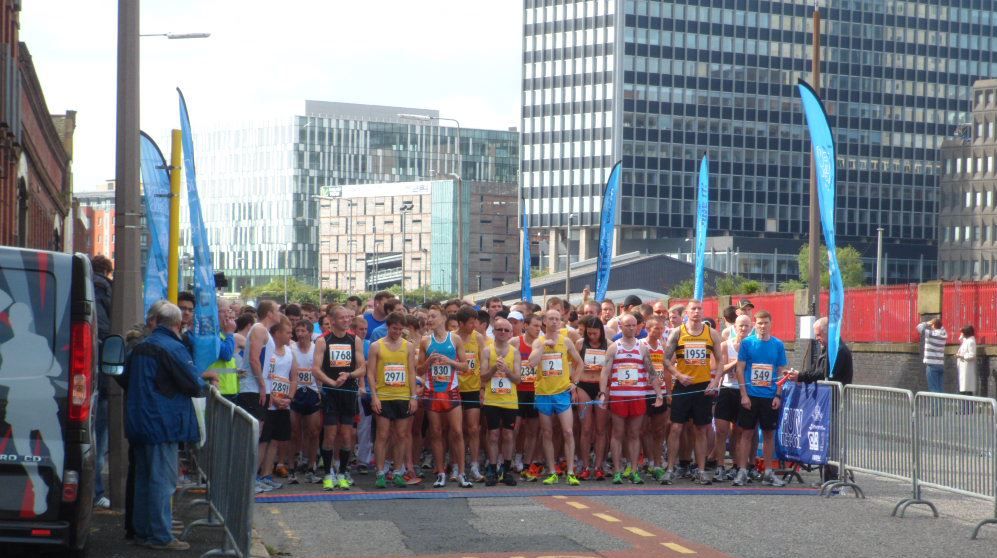 Karl Pickstock at the start of the Tunnel 10k